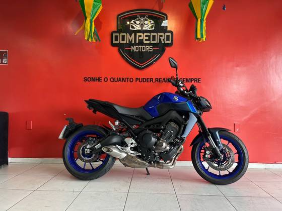 YAMAHA MT-09 YAMAHA MT-09